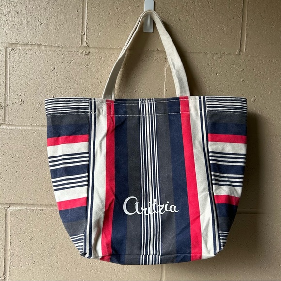 Aritzia Canvas Tote Bag - Picture 2 of 12